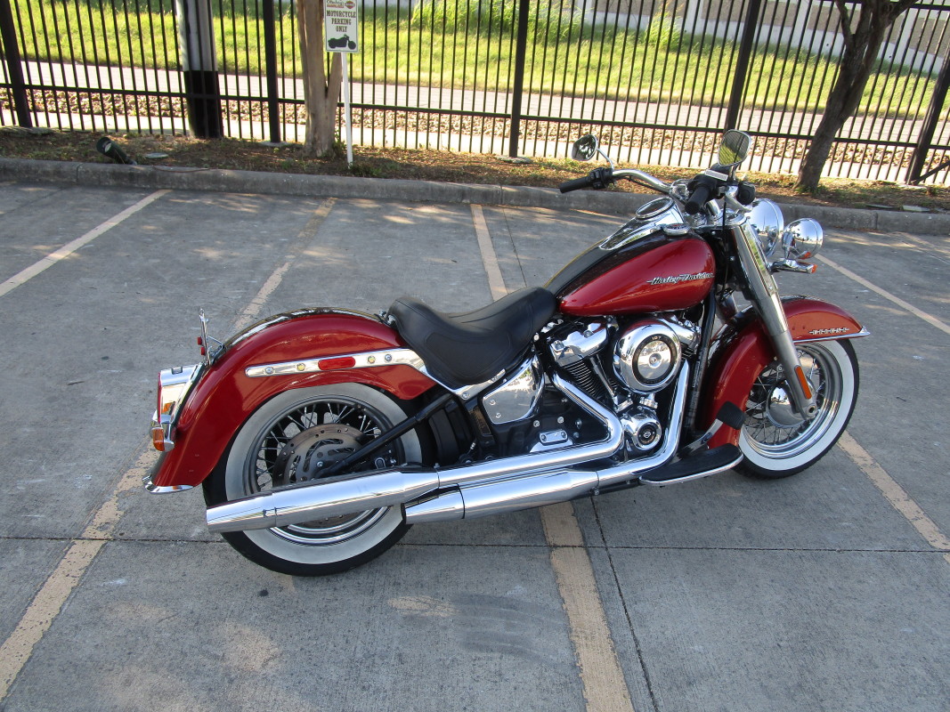 Pre-Owned 2018 Harley-Davidson FLDE Deluxe